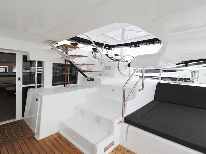 Book yachts online - catamaran - Lagoon 450 - OASIS Air Condition in salon Generator Watermaker - rent