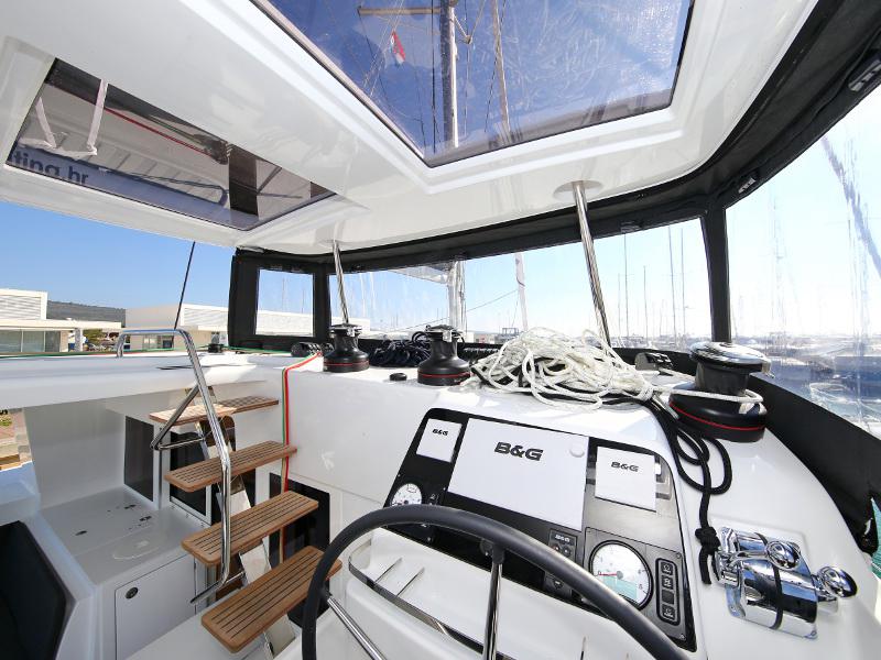 Book yachts online - catamaran - Lagoon 450 - FELIX FINIS  - rent