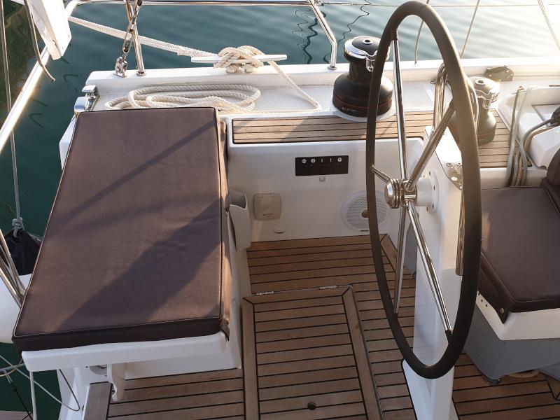Book yachts online - sailboat - Oceanis 51.1 - GREY GOOSE  - rent