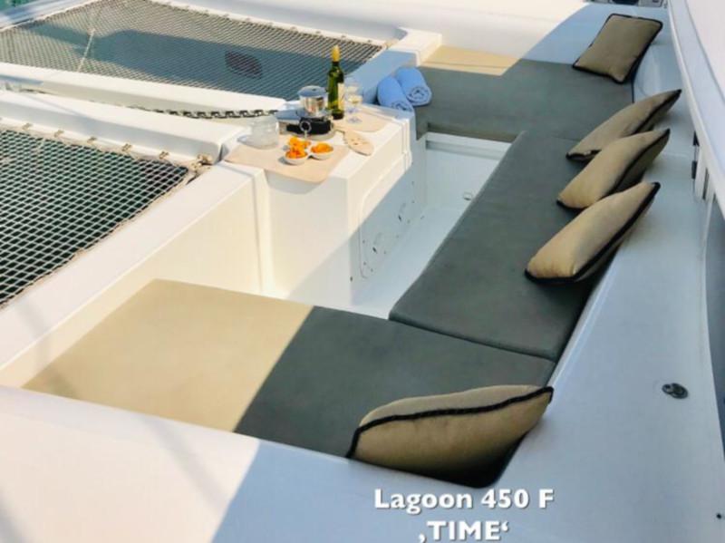 Book yachts online - catamaran - Lagoon 450 F - TIME  - rent