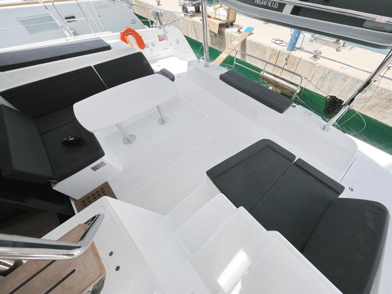 Book yachts online - catamaran - Lagoon 42 - MASTERPIECE - rent