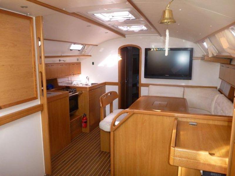 Book yachts online - sailboat - Harmony 47 - Helena IV - rent