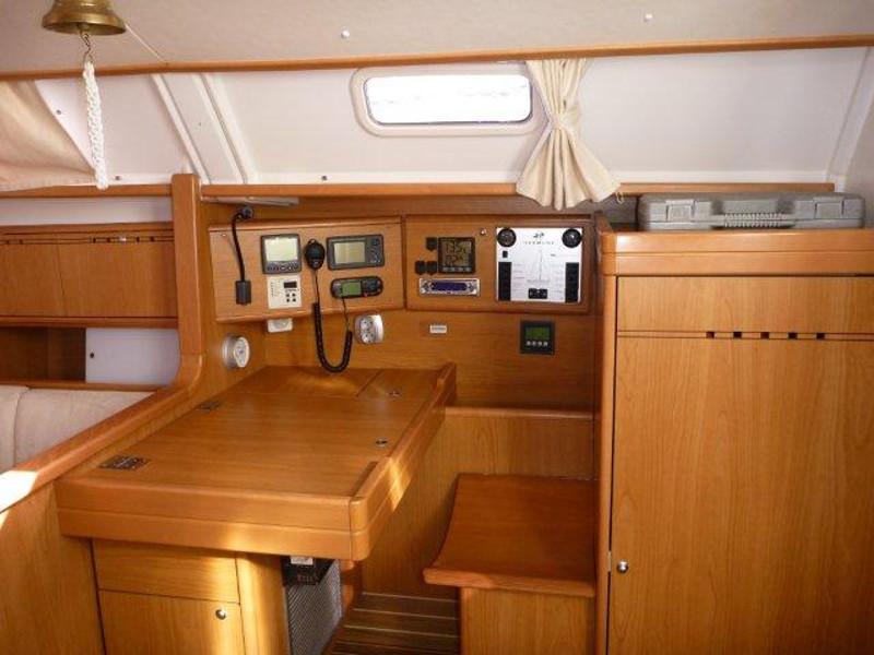 Book yachts online - sailboat - Harmony 47 - Helena IV - rent