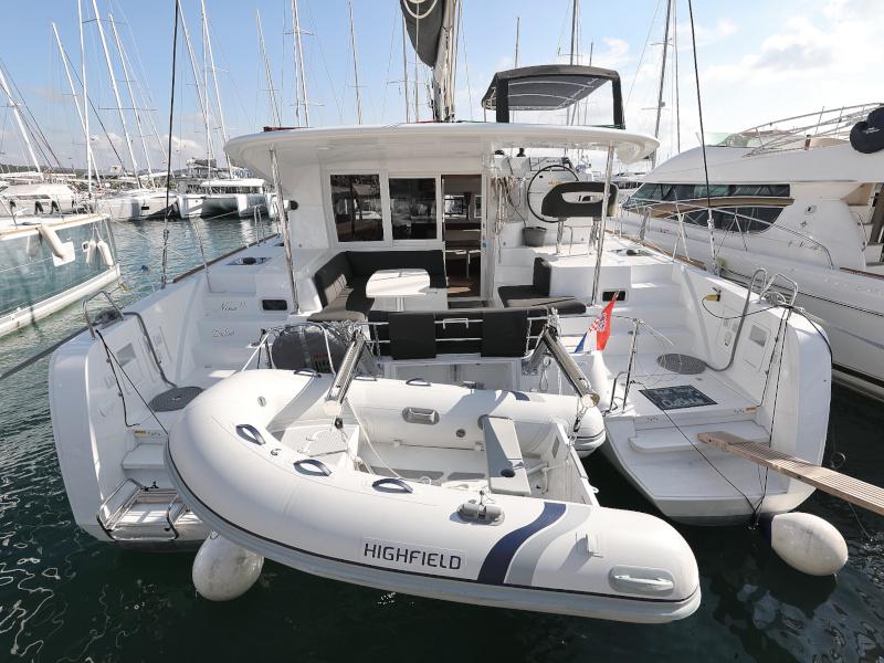 Book yachts online - catamaran - Lagoon 40 - NINA II - rent