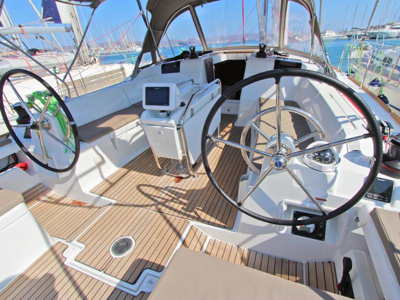 Book yachts online - sailboat - Sun Odyssey 449 - Gaia - rent