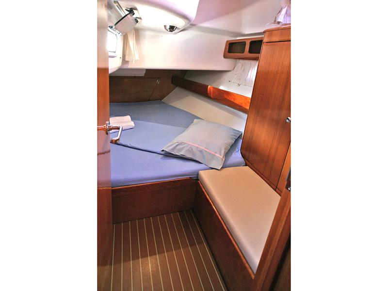 Book yachts online - sailboat - Bavaria 42 Cruiser - Iraklis - rent