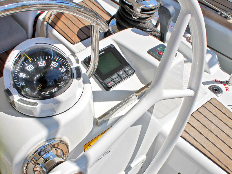 Book yachts online - sailboat - Jeanneau 54 - Pegasus - rent