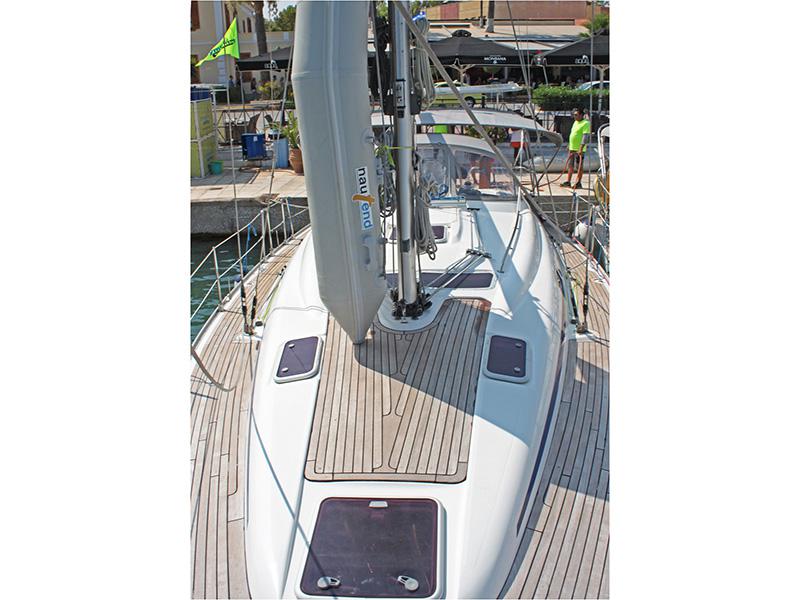 Book yachts online - sailboat - Bavaria 39 Cruiser - Ira - rent