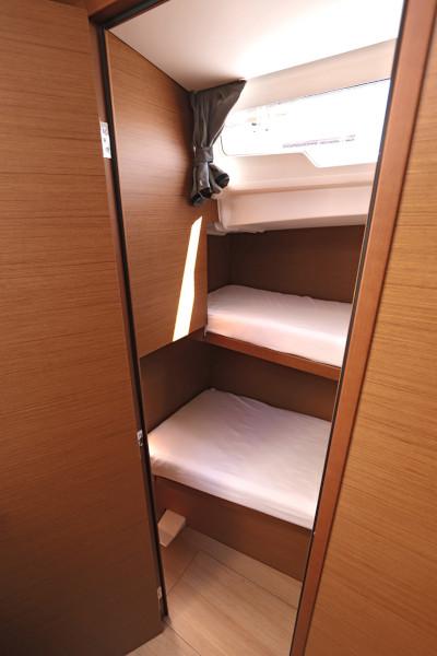 Book yachts online - sailboat - Sun Odyssey 490 - Avra - rent