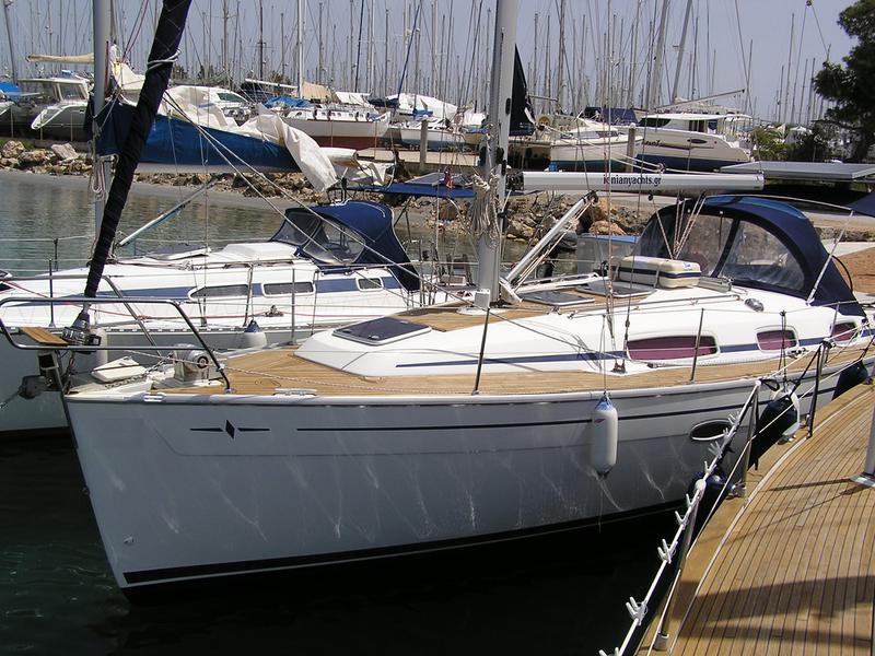 Book yachts online - sailboat - Bavaria 35 Cruiser - Alba - rent