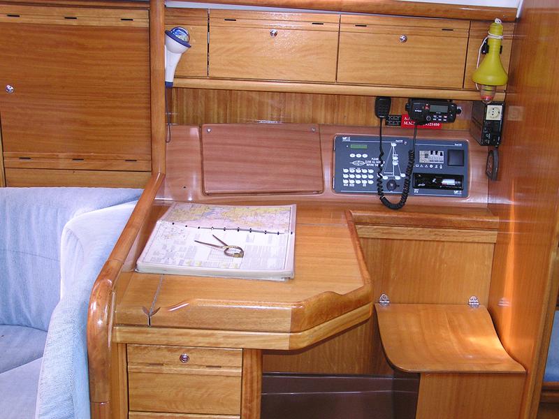 Book yachts online - sailboat - Bavaria 40 Cruiser - Alma Libre - rent