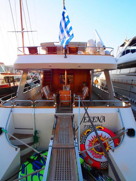 Book yachts online - motorboat - Perama Shipyards 102 - Elena - rent