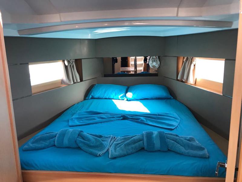 Book yachts online - sailboat - Oceanis 38.1 - Elisa - rent