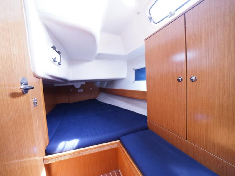 Book yachts online - sailboat - Bavaria 43 Cruiser - no name - rent