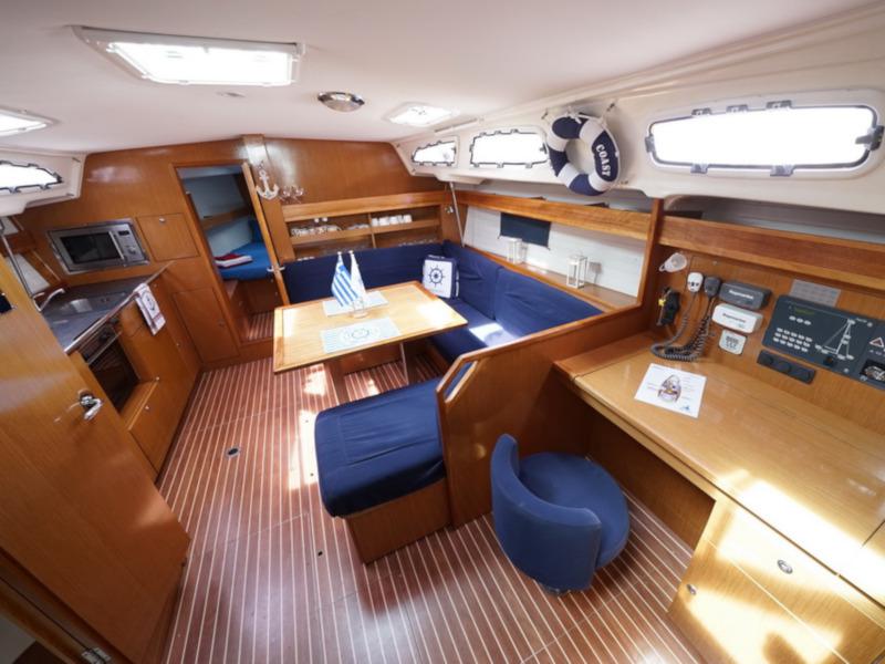 Book yachts online - sailboat - Bavaria 43 Cruiser - no name - rent