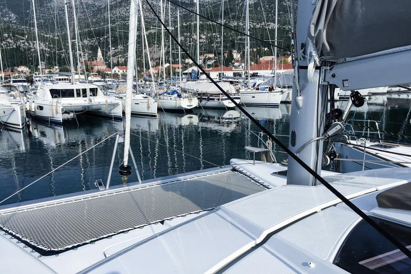 Book yachts online - catamaran - Helia 44 (4 cabs) - Lounge - rent