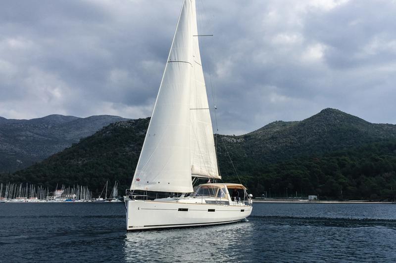 Book yachts online - sailboat - Oceanis 45 (4 cabs) - Mambo 1 - rent