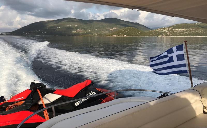 Book yachts online - motorboat - Bavaria 42 Sport - Sport 44ft Open - rent