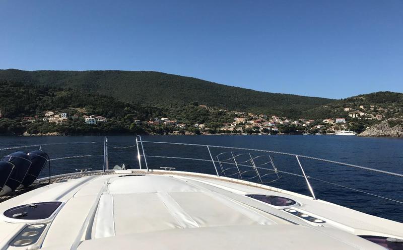 Book yachts online - motorboat - Bavaria 42 Sport - Sport 44ft Open - rent