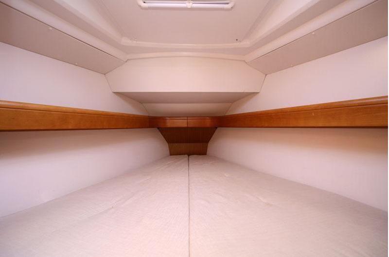 Book yachts online - sailboat - Sun Odyssey 36i - Bella - rent