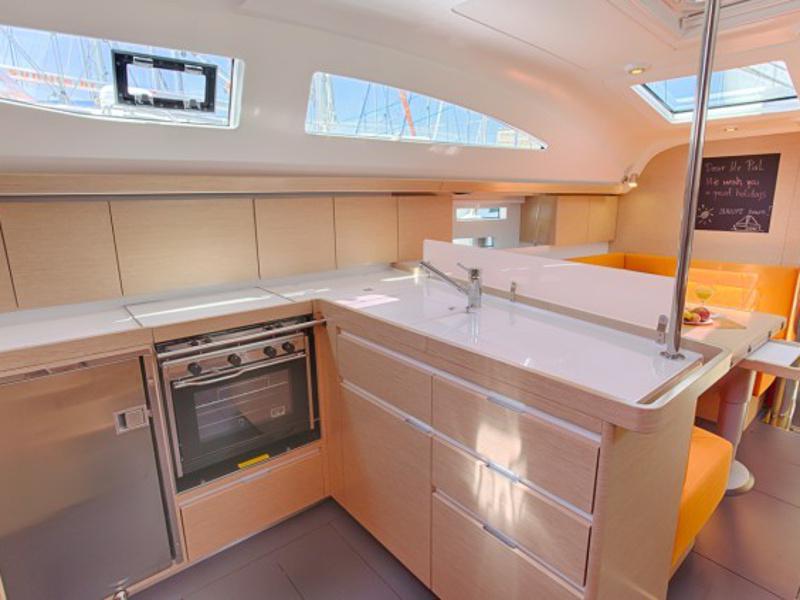 Book yachts online - sailboat - Elan 45 Impression - Sirius - rent