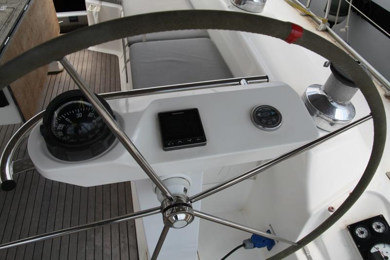 Book yachts online - sailboat - Bavaria 55 Cruiser - Iris III - rent