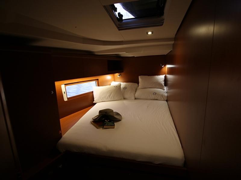 Book yachts online - sailboat - Oceanis 51.1 First Line - Pisces - rent