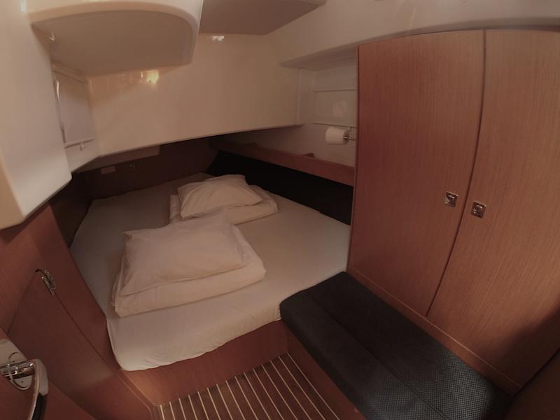 Book yachts online - sailboat - Bavaria Cruiser 41 - Euterpe - rent