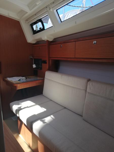 Book yachts online - sailboat - Bavaria Cruiser 33 - Driada - rent