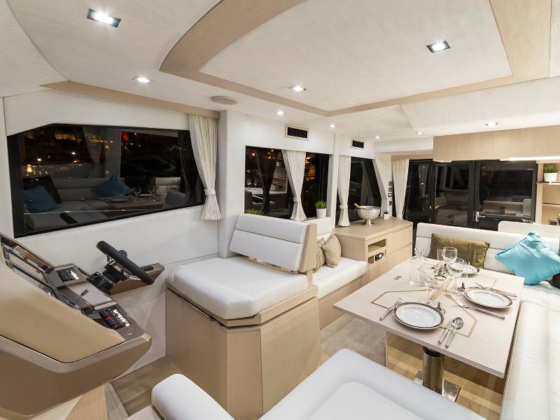 Book yachts online - motorboat - Galeon 460 Fly - SAHARA - rent