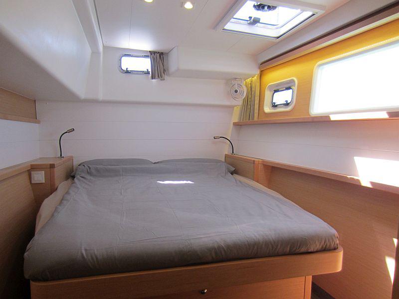 Book yachts online - catamaran - Lagoon 450 S - Anabella - rent