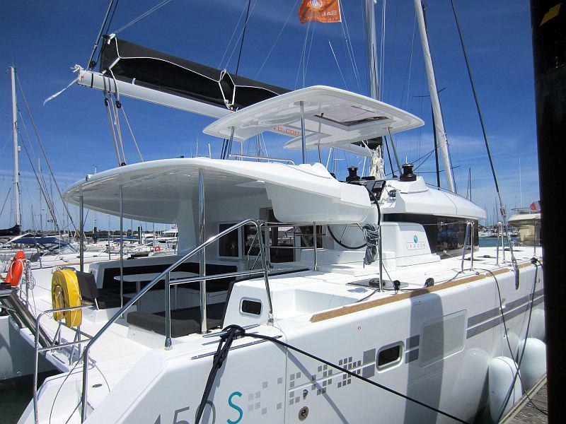 Book yachts online - catamaran - Lagoon 450 S - Anabella - rent
