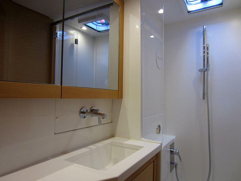 Book yachts online - catamaran - Lagoon 450 S - Anabella - rent
