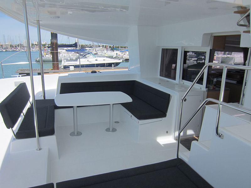 Book yachts online - catamaran - Lagoon 450 S - Anabella - rent