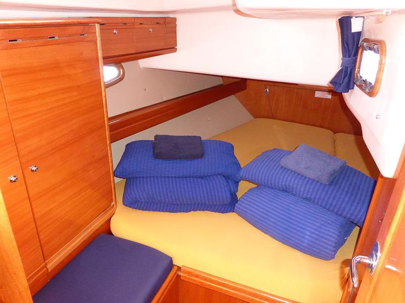 Book yachts online - sailboat - Bavaria  46 Cruiser - Ariana - rent