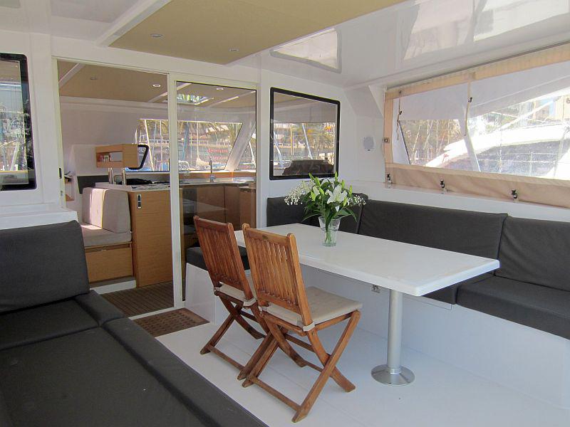 Book yachts online - catamaran - Nautitech Open 40 - Amara - rent