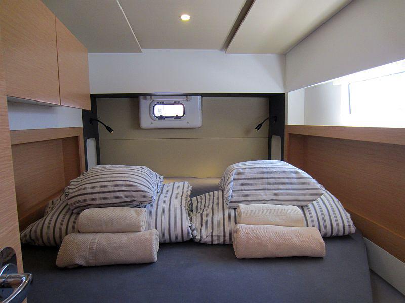 Book yachts online - catamaran - Nautitech Open 40 - Amara - rent