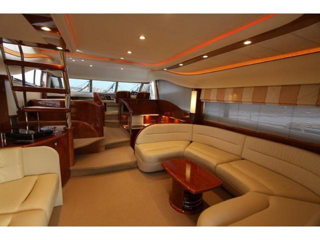 Book yachts online - motorboat - Princess 65 Fly - Pırıl - rent