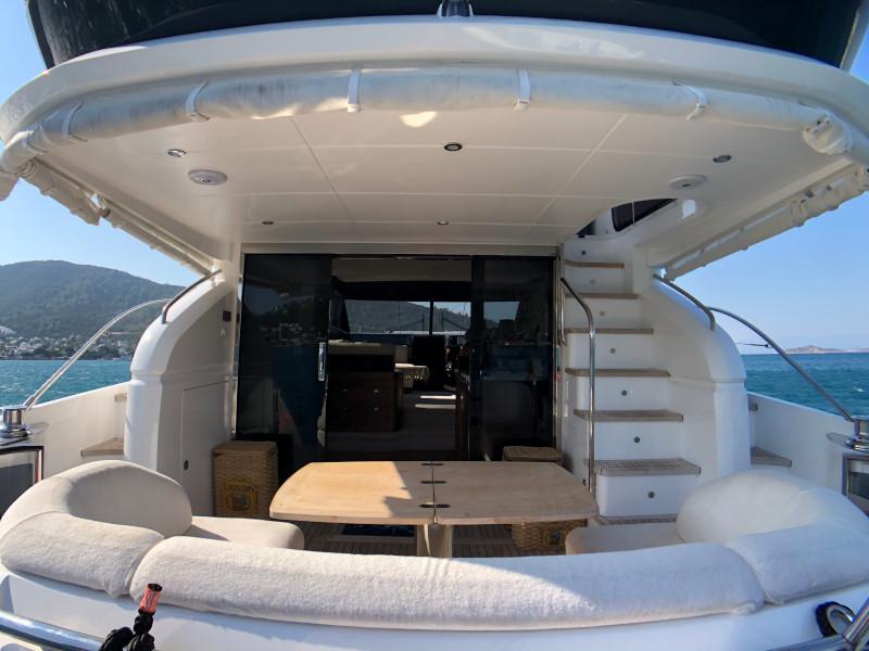 Book yachts online - motorboat - Princess 52 Fly - Miracle - rent
