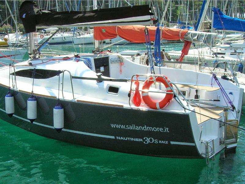 Book yachts online - sailboat - Nautiner 30S Race - Satori - rent