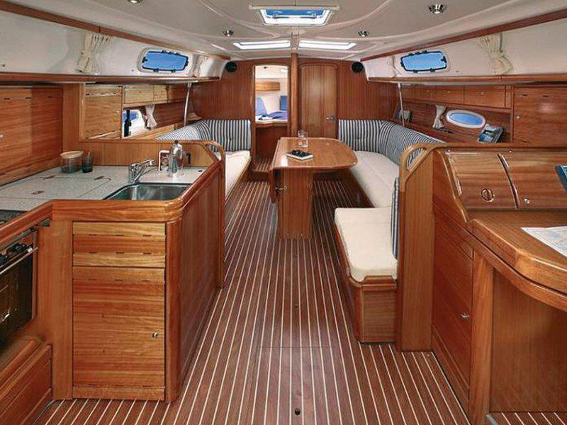 Book yachts online - sailboat - Bavaria 38 Cruiser/2cbs - EC- 381-08-G - rent