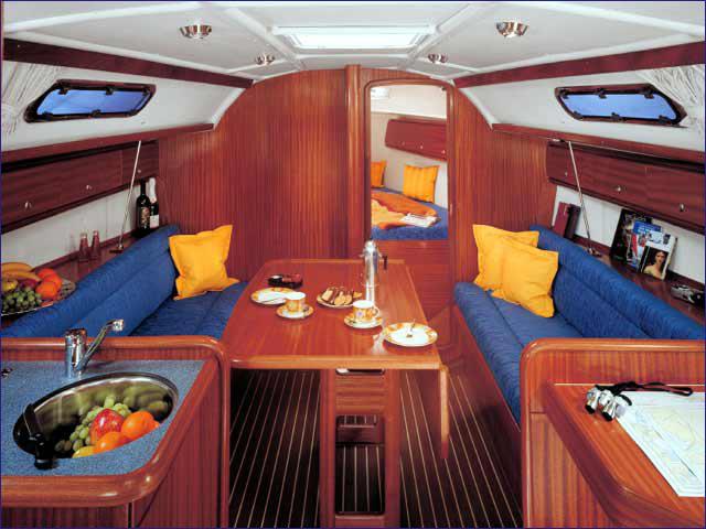 Book yachts online - sailboat - Bavaria 32 - EC- 32-02-G - rent
