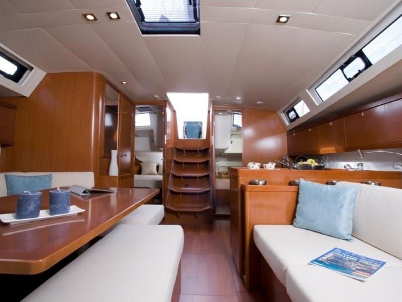 Book yachts online - sailboat - Oceanis 45 - EC- O45-16-G - rent