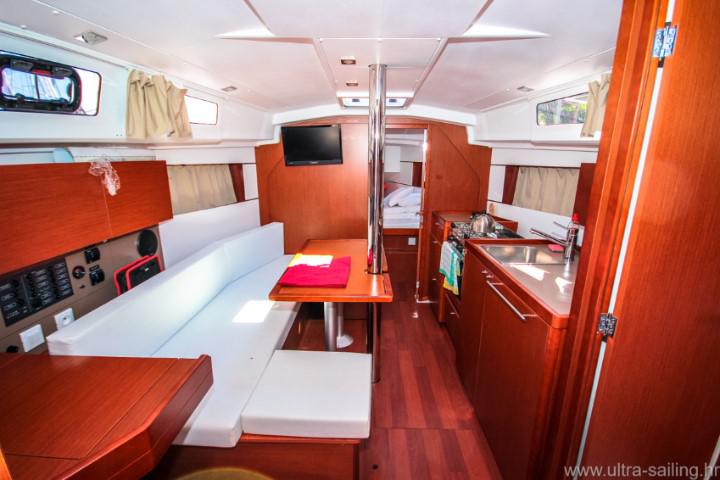 Book yachts online - sailboat - Oceanis 35 - DALMAR - rent