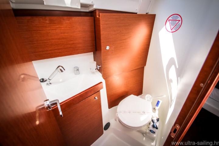 Book yachts online - sailboat - Oceanis 35 - DALMAR - rent