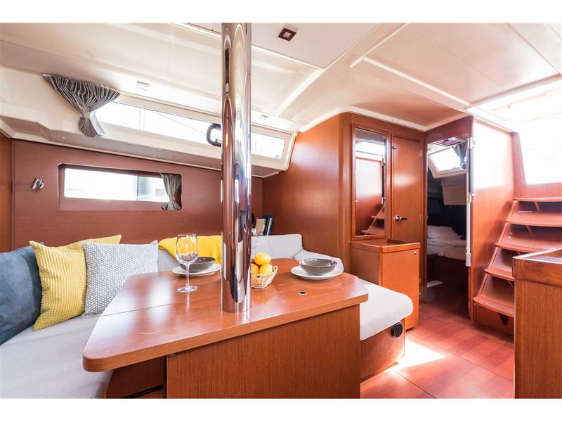 Book yachts online - sailboat - Oceanis 41.1 - SPARKLING - rent