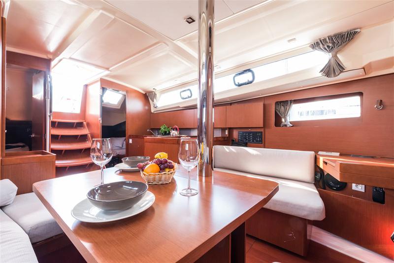 Book yachts online - sailboat - Oceanis 41.1 - SPARKLING - rent
