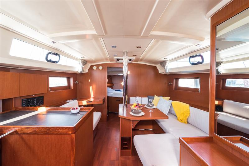 Book yachts online - sailboat - Oceanis 41.1 - SPARKLING - rent