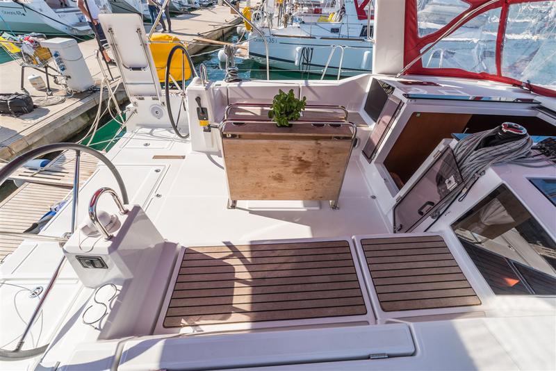 Book yachts online - sailboat - Oceanis 41.1 - SPARKLING - rent
