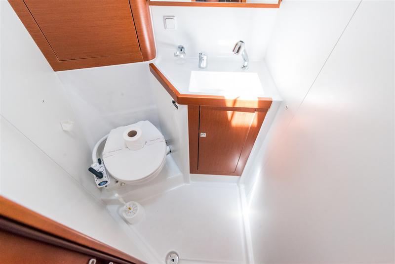 Book yachts online - sailboat - Oceanis 41 - LIMONI - rent